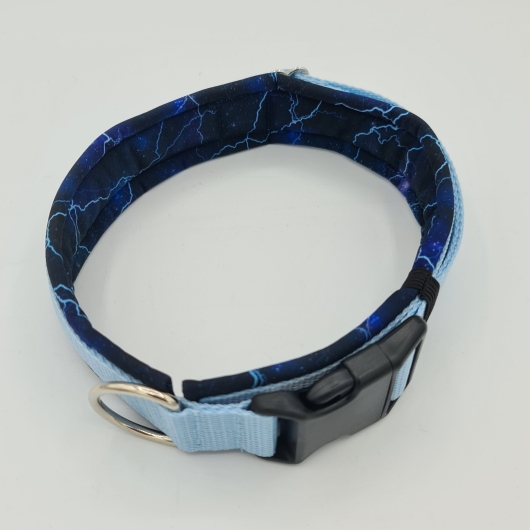 Halsband hellblau mit Nachthimmel verstellbar & gepolstert